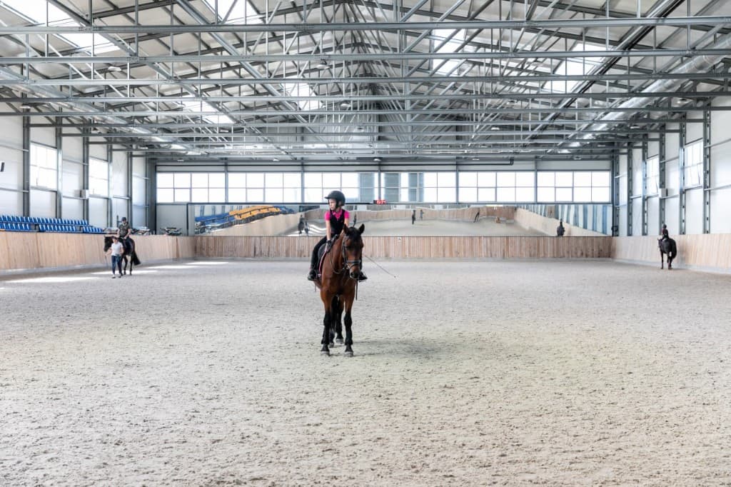 Великий критий манеж